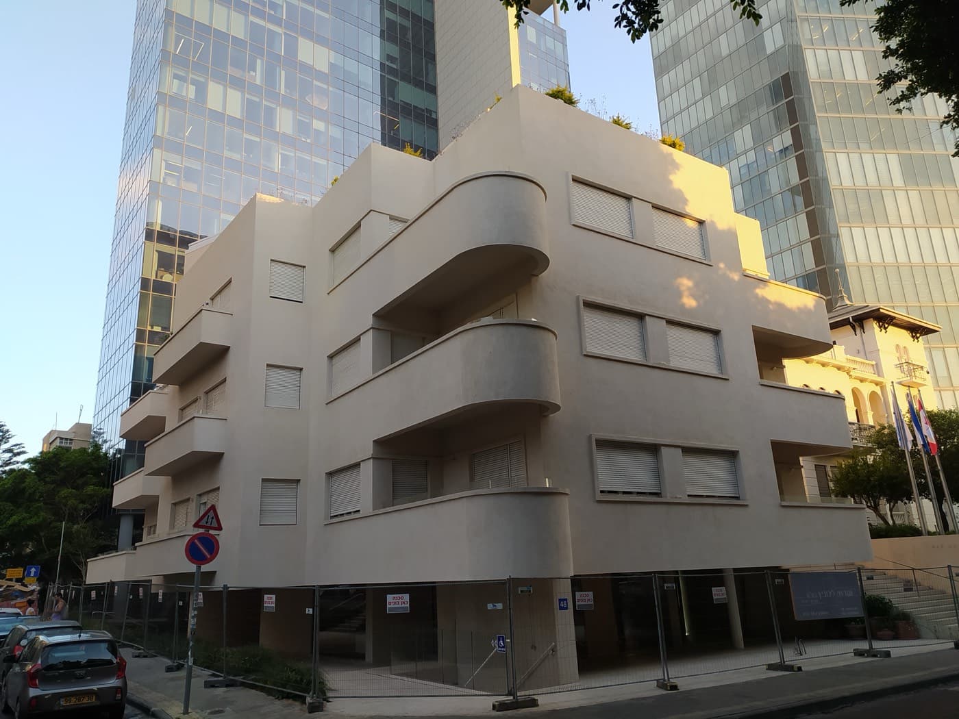 Tel Aviv